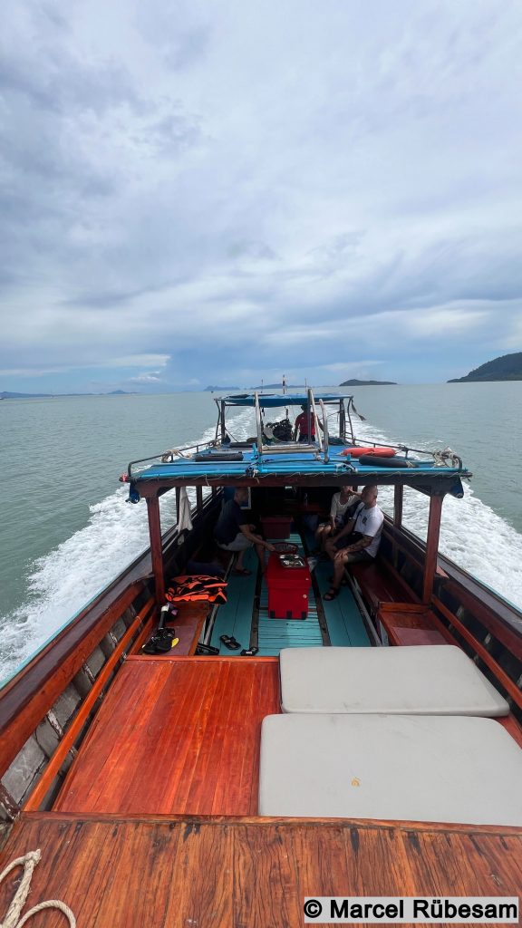 Privattour mit dem Longtail Boot nach Koh Rok